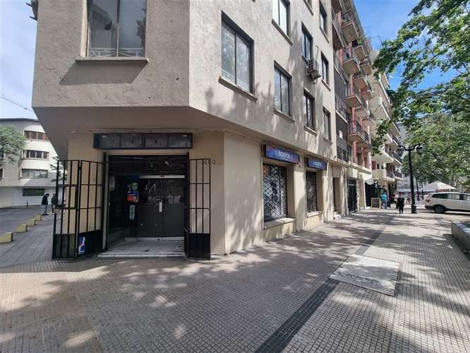 Local Comercial en arriendo en Santiago - Imagen 3