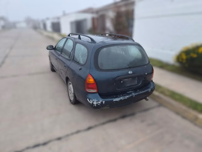 Hyundai Elantra Station Wagon 1.8 GL (1997) - Papeles al día