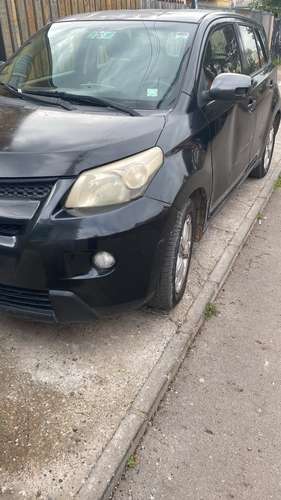 Vendo Toyota Urban Cruiser $5.500.000.-