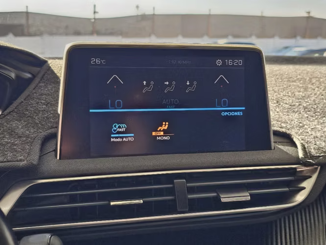 Peugeot 3008 1.5 ACTIVE BLUEHDI 130 MT DIESEL 2022 - Imagen 17
