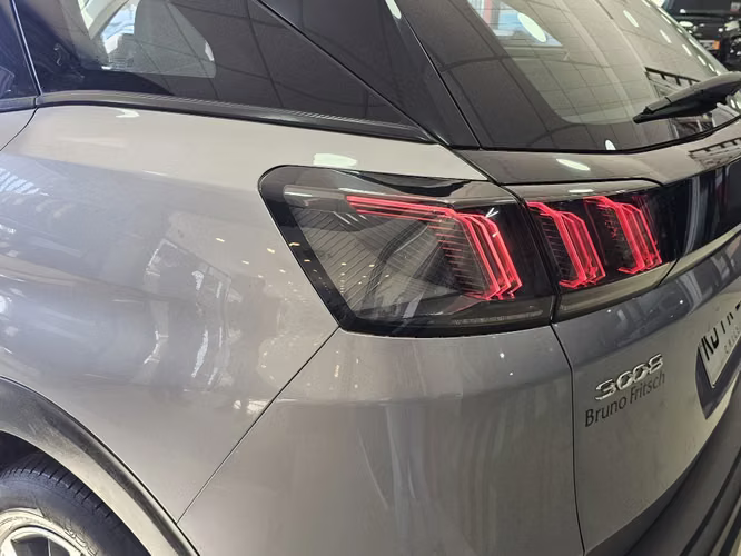 Peugeot 3008 1.5 ACTIVE BLUEHDI 130 MT DIESEL 2022 - Imagen 10