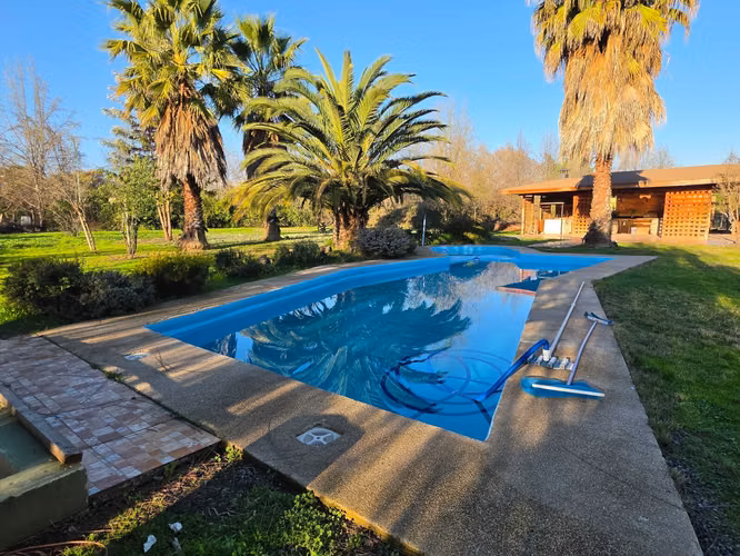 Arriendo Parcela Chicureo 6D+3Of Piscina