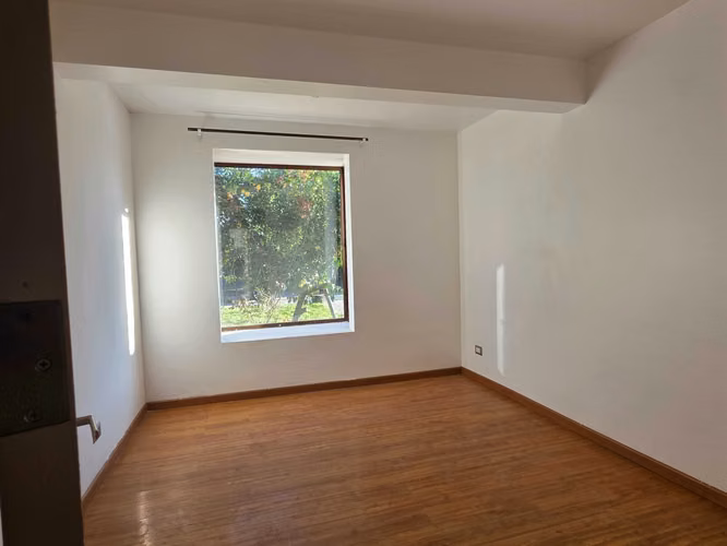 Arriendo Parcela Chicureo 6D+3Of Piscina