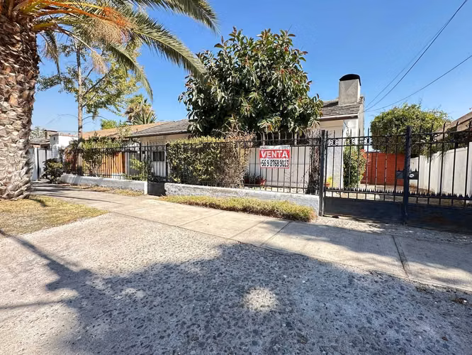 Casa oportunidad 2B GRAN TERRENO en la Reina - Imagen 21