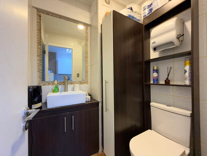 OFICINA EN VENTA EN EDIFICIO ARENAS DE AMUNATEGUI, LA SERENA. - Imagen 5
