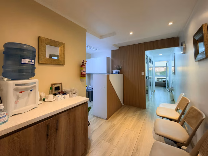 OFICINA EN VENTA EN EDIFICIO ARENAS DE AMUNATEGUI, LA SERENA. - Imagen 2