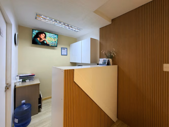 OFICINA EN VENTA EN EDIFICIO ARENAS DE AMUNATEGUI, LA SERENA. - Imagen 3