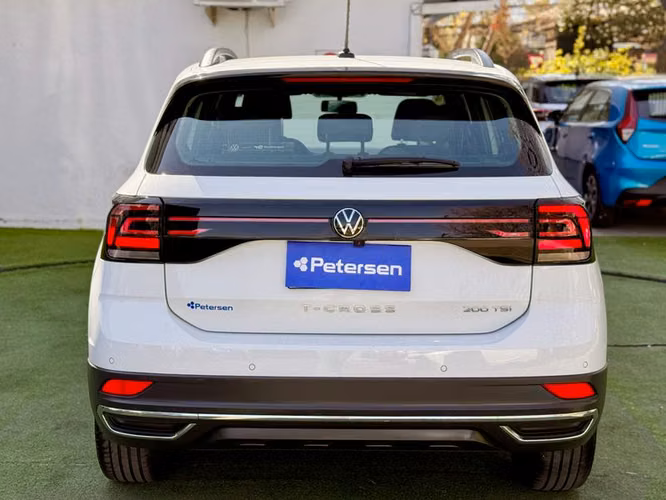 VOLKSWAGEN T-CROSS 1.0 TSI AT COMFORTLINE (RADIO 6,5\) - 2024 | 4653 - Imagen 6