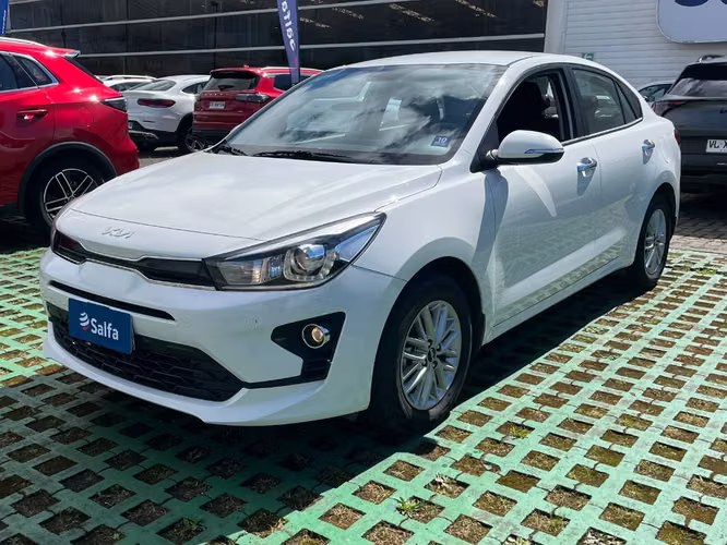 Kia Rio 4 1.4 EX RI FULL MT 2024