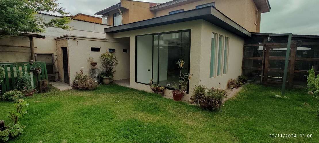 casa con Excelente Conectividad (184195)
