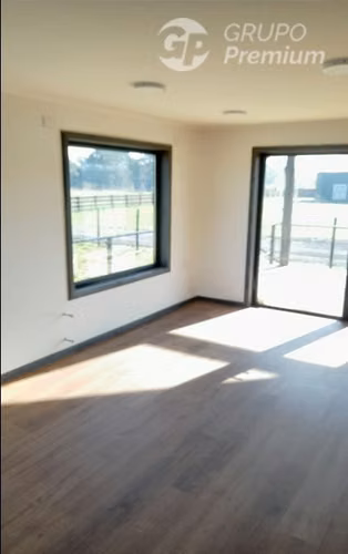 Casa de 4D/4B, diseño unico a 7 minutos de Osorno.