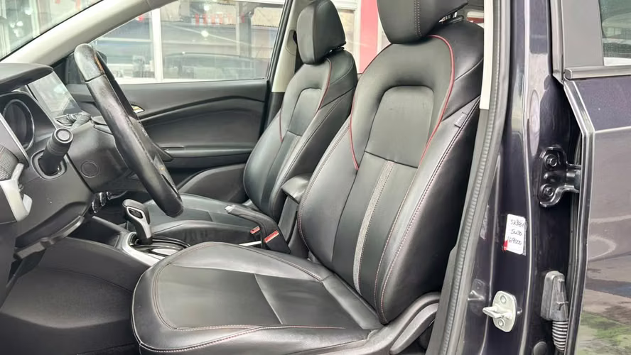 Chevrolet Tracker RS 1.2T AUT (2024) - Imagen 7