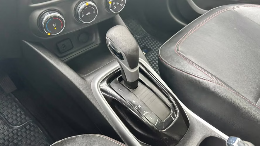 Chevrolet Tracker RS 1.2T AUT (2024) - Imagen 13