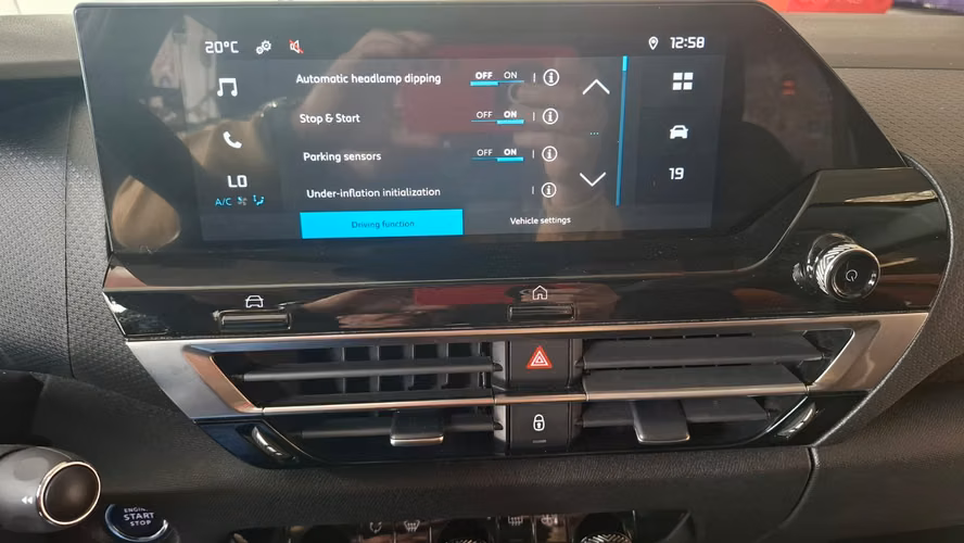 CITROËN C4 SHINE 1.5 BLUE HDI AUT 2023 - Imagen 15