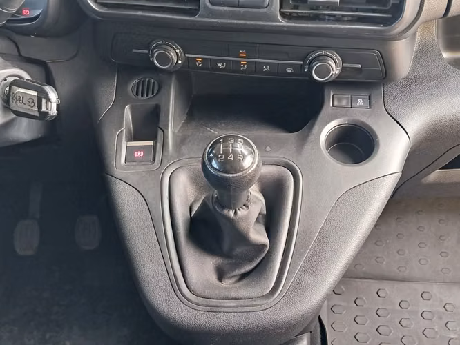 OPEL COMBO 2022 - Imagen 18