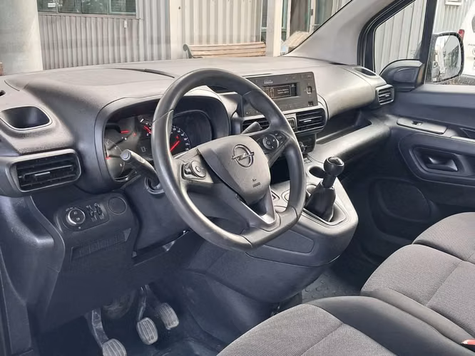 OPEL COMBO 2022 - Imagen 13
