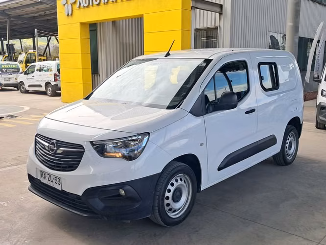 OPEL COMBO 2022 - Imagen 2
