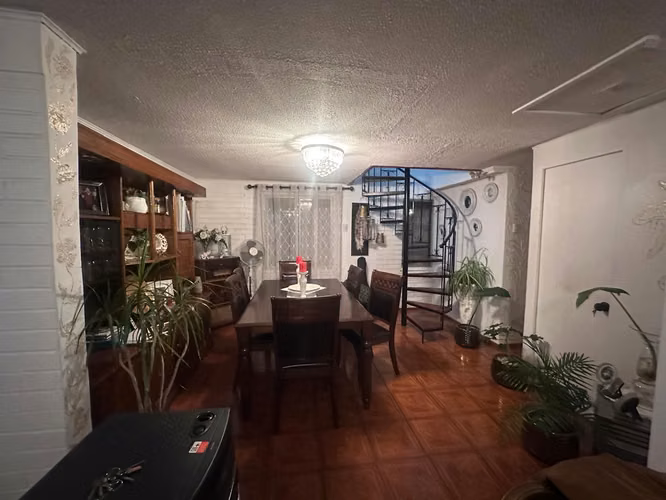 EXCELENTE CASA EN ARRIENDO: AMPLIA, FAMILIAR EN CONDOMINIO