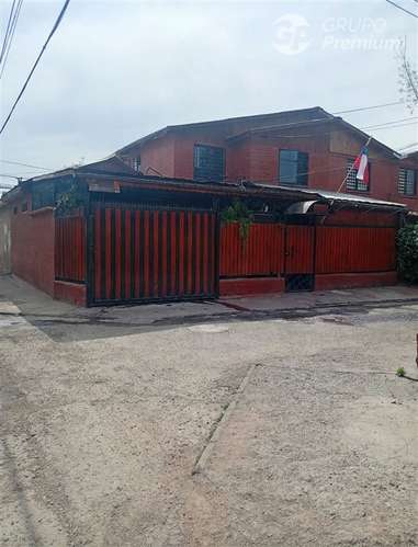 Casa en venta 4D+2B+1EST. Mall Plaza Tobalaba en Puente Alto