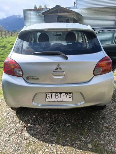Auto mitsubishi mirage