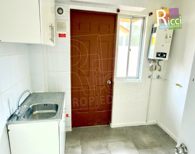Excelente casa AISLADA ubicada en Villa Hacienda las Palmas - Imagen 4