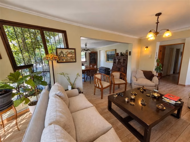 Casa en venta de 5 dorm. en Las Condes GRAN TERRENO - Imagen 5