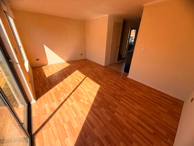 SE ARRIENDA CASA EN CONDOMINIO RECIEN REMODELADA 3D 3B - Imagen 5
