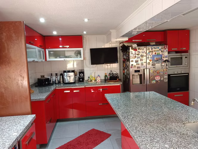 Amplia Casa Viña del Mar Alto; 5D/4B/E/Bd; Piscina; Quincho; Vista panoramica