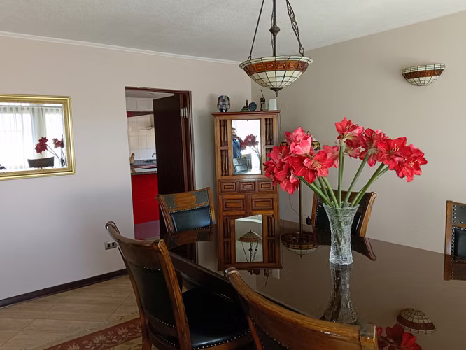Amplia Casa Viña del Mar Alto; 5D/4B/E/Bd; Piscina; Quincho; Vista panoramica