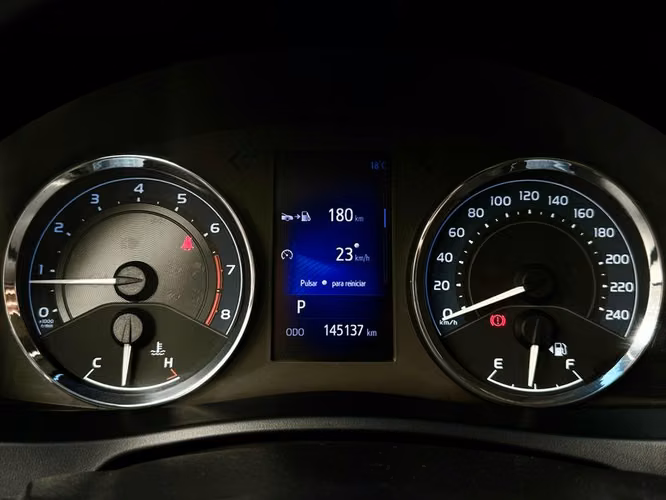 TOYOTA COROLLA SE-G CVT 172T1S0 - 2018 | 4772 - Imagen 12