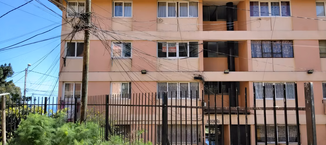 Se Vende departamento recién REMODELADO