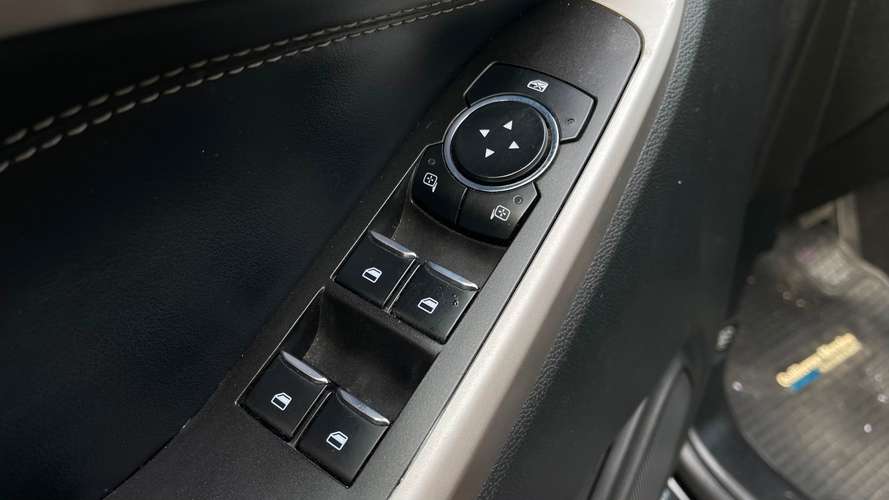 FORD EXPLORER XLT 2.3 (2024) - Imagen 16