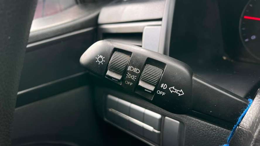 SSANGYONG GRAND MUSSO 2.2  LX TD DIESEL 2WD MT 4P (2021) - Imagen 16