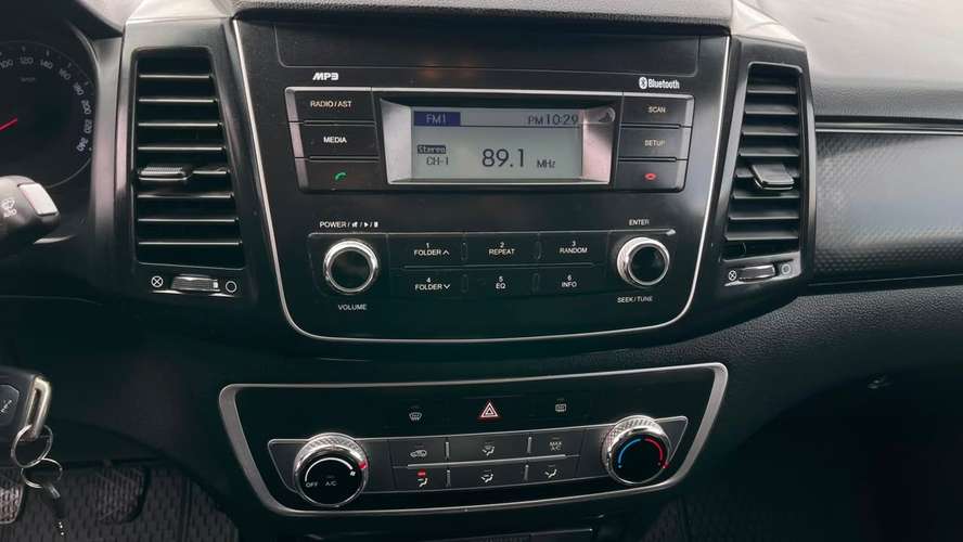 SSANGYONG GRAND MUSSO 2.2  LX TD DIESEL 2WD MT 4P (2021) - Imagen 15