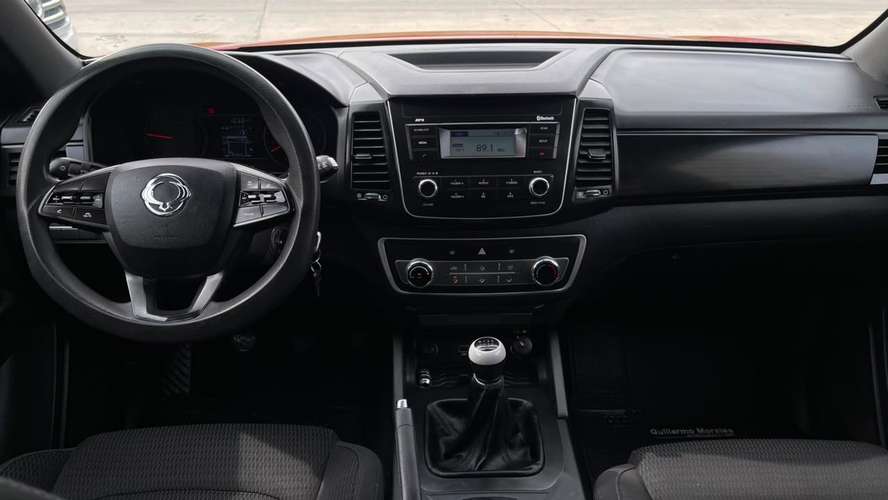 SSANGYONG GRAND MUSSO 2.2  LX TD DIESEL 2WD MT 4P (2021) - Imagen 12