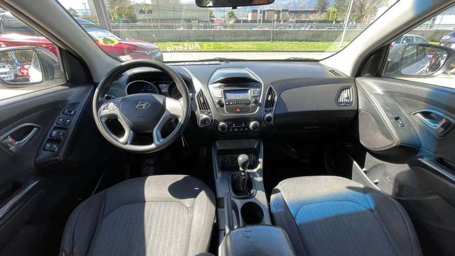 HYUNDAI TUCSON GL 2.0 (2016) - Imagen 11