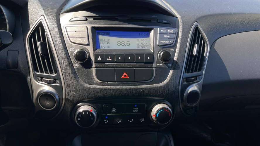 HYUNDAI TUCSON GL 2.0 (2016) - Imagen 13