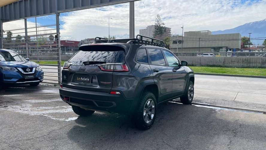 JEEP CHEROKEE 3.2 TRAILHAWK 4X4 AT 5P (2019) - Imagen 3