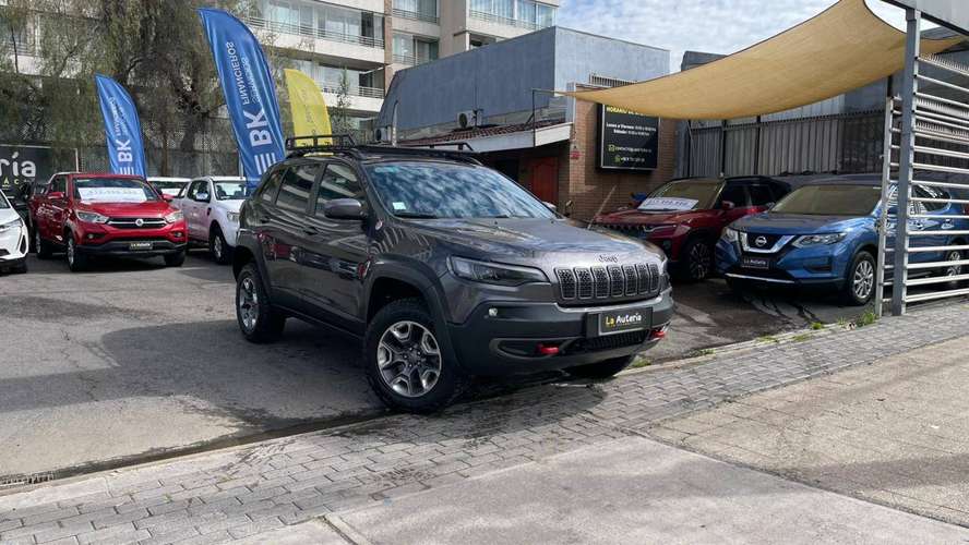 JEEP CHEROKEE 3.2 TRAILHAWK 4X4 AT 5P (2019) - Imagen 2