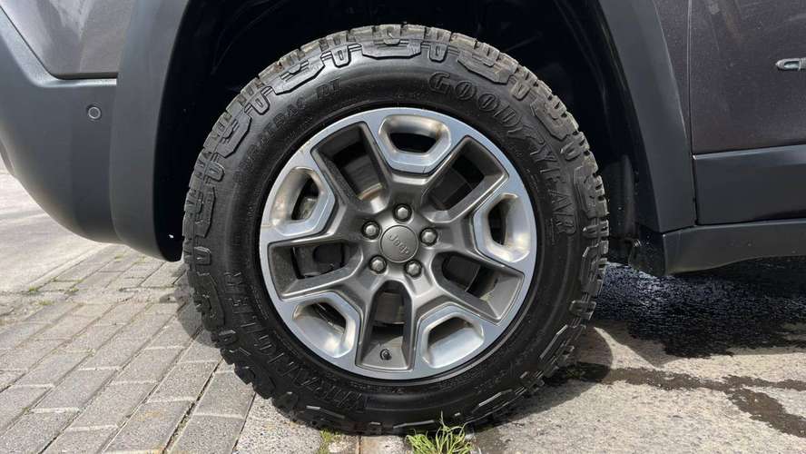 JEEP CHEROKEE 3.2 TRAILHAWK 4X4 AT 5P (2019) - Imagen 7