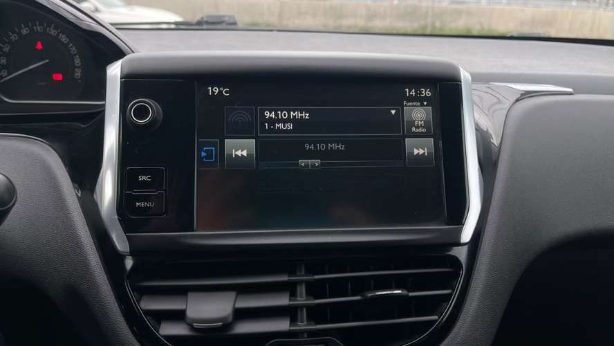 PEUGEOT 208 ACTIVE 1.2 (2016) - Imagen 13