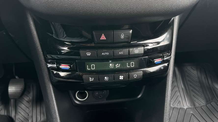 PEUGEOT 208 ACTIVE 1.2 (2016) - Imagen 16