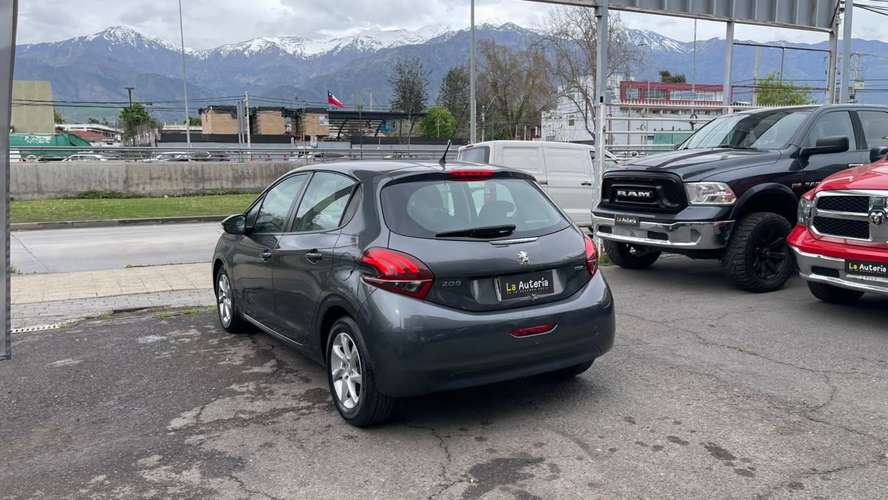 PEUGEOT 208 ACTIVE 1.2 (2016) - Imagen 4