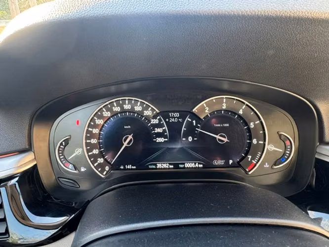 BMW 530 EXECUTIVE - 2018 | 4710 - Imagen 19