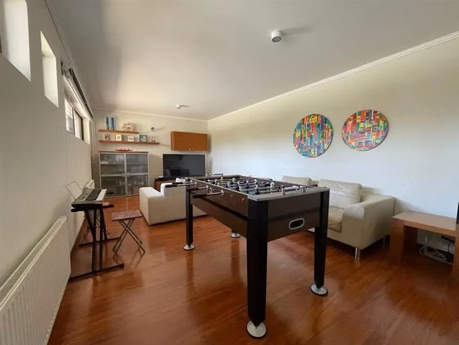 Casa en venta de 4 dorm. en Las Condes