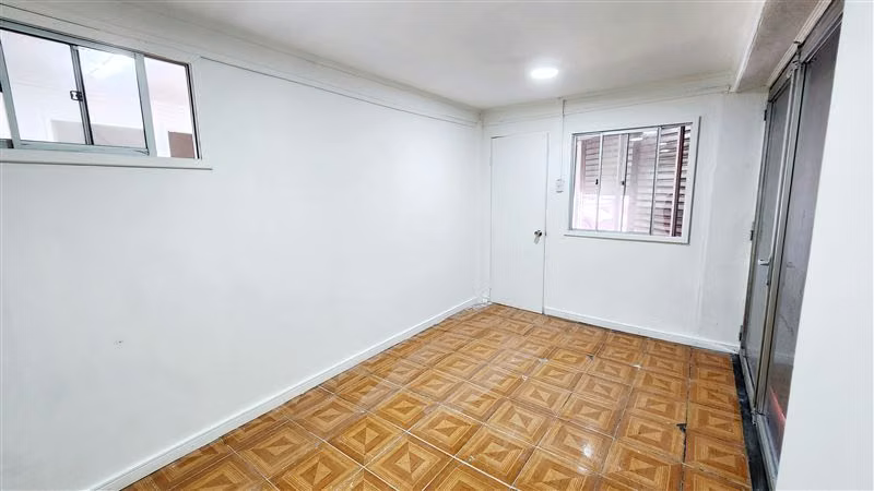 Local Comercial en arriendo Calle Ureta Cox en San Miguel