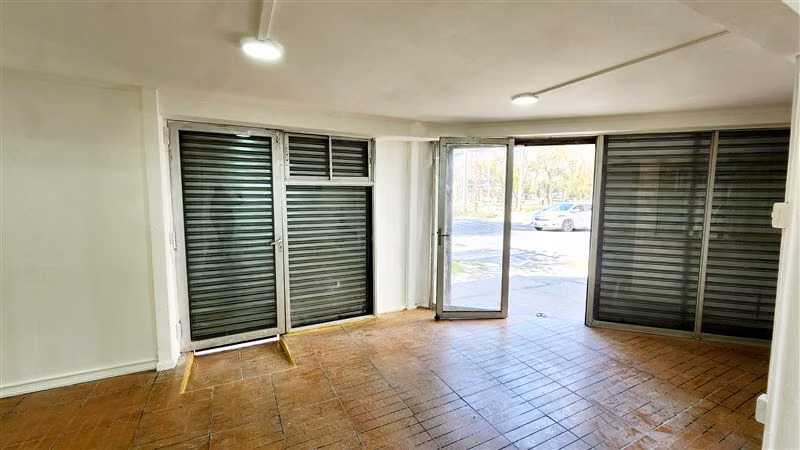 Local Comercial en arriendo Calle Ureta Cox en San Miguel