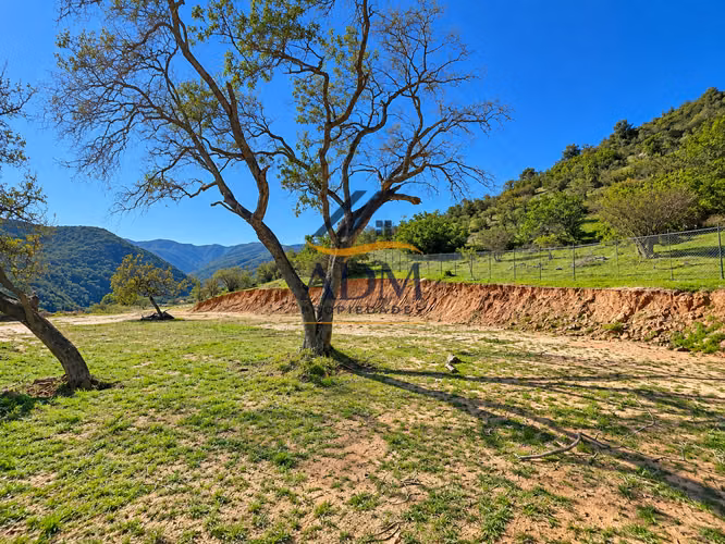 Parcela de 1,3 hectáreas con pozo de agua y canchas de tenis en construcción – Fundo Las Piedras, Quilpué