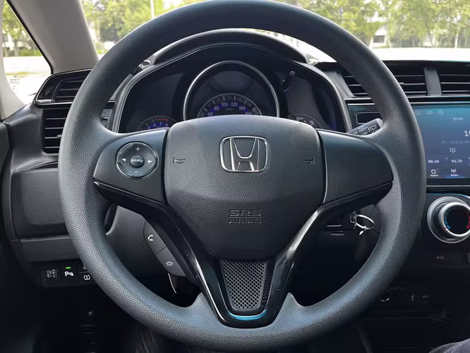 HONDA WR-V LX 1.5 AUT SMART 2025 SÓLO 6.000 KM.