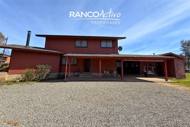 Casa y Parcela En Venta 4 dorm y 3 baños Mariquina, Valdivia